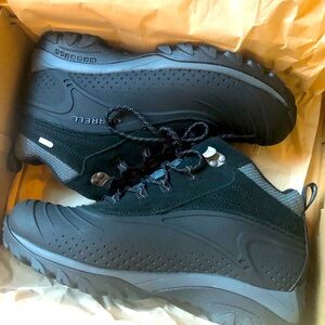 New in Box Men’s Merrell Boots